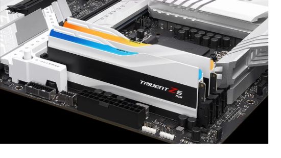 Picture of G.SKILL F5-6400J3239G16GX2-TZ5RW 32GB (2 x 16GB)/ DDR5 6400 MT/s/ Timings 32-39-39-102/ Voltage 1.4V/ TZ5 RGB