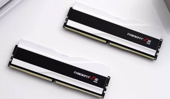 Picture of G.SKILL F5-6400J3239G32GX2-TZ5RW 64GB (2 x 32GB)/ DDR5 6400 MT/s/ Timings 32-39-39-102/ Voltage 1.4V/ TZ5 RGB
