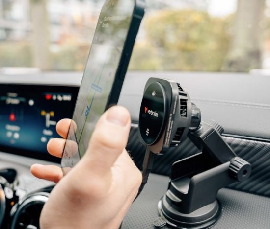 Picture of Verbatim Charge 'n' Drive Qi2 Magnetic Wireless Car Charger CND-02